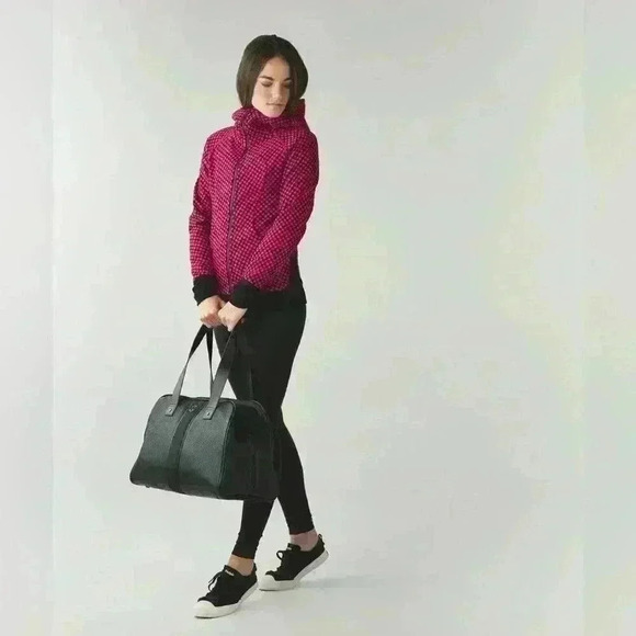 Lululemon Scuba Hoodie III, Deep Dive Berry Rumble Black / Black size 8 - Picture 2 of 12